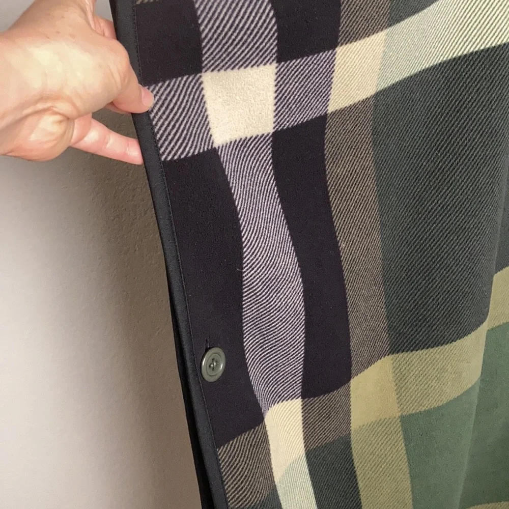 D&Co Plaid Stole, Poncho, Shawl, Cape Plaid Black & Green Stole